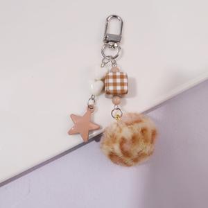 Nouvel Arrivage Porte-clés en métal souple avec petite boule de fourrure, imprimé par sublimation et letterpress, forme 3D, mignon pour femmes, décoration à suspendre pour sacs - Product Image 6