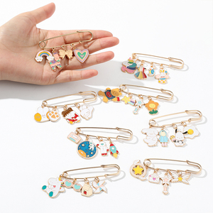 Broche à revers personnalisée <span class=keywords><strong>de</strong></span> haute qualité pour les enfants, <span class=keywords><strong>dessin</strong></span> <span class=keywords><strong>animé</strong></span>, marin, Animal, lizard, lapin, idée cadeau, 1 pièce - Product Image 1