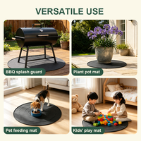 Tapis de sol moderne et festif rouge pour les fêtes de Noël : Tapis de sol fabriqué à la machine avec motif d'arbre et tapis de pédale pour usage domestique