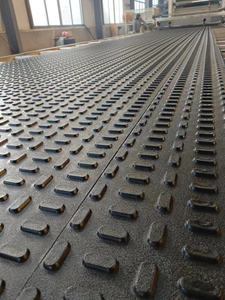 Tapis <span class=keywords><strong>de</strong></span> <span class=keywords><strong>protection</strong></span> au sol personnalisé, robuste, recyclable, en UHMWPE, tapis <span class=keywords><strong>de</strong></span> route temporaire, 4x8, <span class=keywords><strong>dalle</strong></span> <span class=keywords><strong>de</strong></span> pavage <span class=keywords><strong>de</strong></span> piste en HDPE, service <span class=keywords><strong>de</strong></span> découpe, PE - Product Image 5