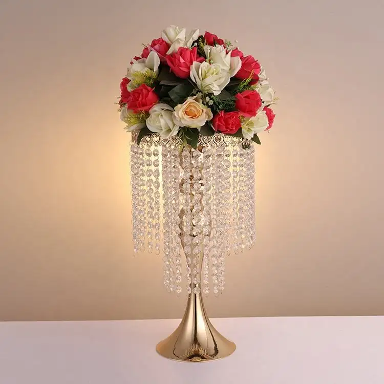 Çiçekler standı ile düğün kristal orta süsü metal altın merkezi parça beyaz kristal orta süsü