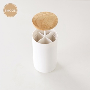Contenedor Redondo de Almacenamiento de Algodón Cosmético, Caja de Almacenamiento de Algodón Acrílico, Soporte para Hisopos y Bolas de Algodón con Tapa - Product Image 5