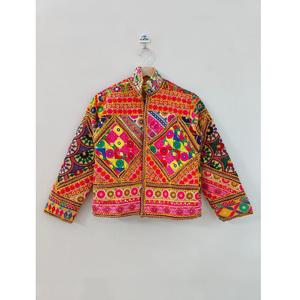 Fabrication indienne Vintage inspiré Blazer vestes pour femmes indien manteau court disponible pour l'approvisionnement mondial de l'Inde - Product Image 1