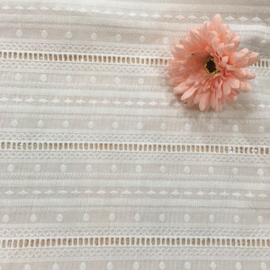 Prezzo ragionevole RXF0522 occhiello di cotone 100% bianco ricamo pizzo tessuto ricamo per merletto da sposa tessuti di pizzo - Product Image 4