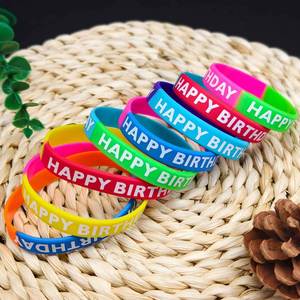 Bracelet en silicone segmenté coloré pour fête d'anniversaire, jeu événementiel, bracelet élastique en caoutchouc personnalisable - Product Image 2