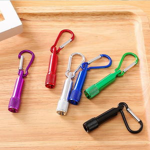 <span class=keywords><strong>Mini</strong></span> lampe torche LED portable, porte-clés, lampe pratique, <span class=keywords><strong>mousqueton</strong></span>, camping, extérieur, logo personnalisé, métal, <span class=keywords><strong>aluminium</strong></span>, pile AAA, 10000 heures - Product Image 2