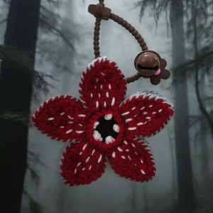 <span class=keywords><strong>Porte</strong></span>-clés en peluche doux, tissé à la main au crochet, motifs de dessins animés, films et anime, nouveaux styles, best-seller - Product Image 2