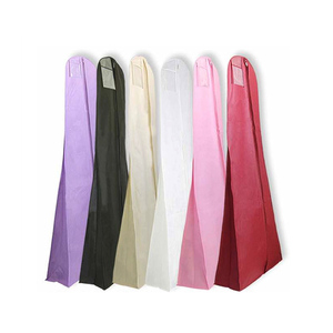 Couverture anti-poussière pour vêtements de mariage pour dames, sac de robe de traîne épais double face blanc non tissé - Product Image 1
