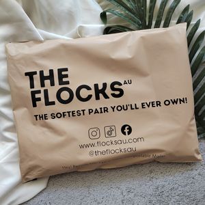 Sacs postaux à motifs très demandés, logo de marque personnalisé, sacs d'emballage pour boutique en ligne, adaptés à l'industrie du vêtement. - Product Image 1