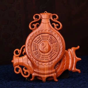 Colgante de madera de durazno con botella de la paz y espejo Bagua, decoración Feng Shui para dormitorio y protección del hogar - Product Image 3