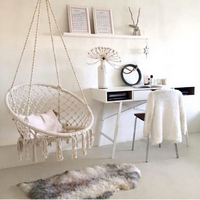Hamac en corde de coton macramé avec pompons, style INS, chaise suspendue beige pour adulte, idéal pour l'extérieur, la cour, le balcon et les gîtes.