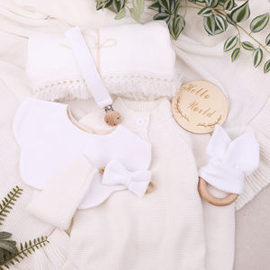 Set Hadiah Bayi Baru Lahir 2024 Set Hadiah <span class=keywords><strong>Baby</strong></span> Shower Selimut Rumbai Bayi Rantai Empeng Jumpsuit Bayi Teether Kelinci Kotak Hadiah Kelahiran - Product Image 4