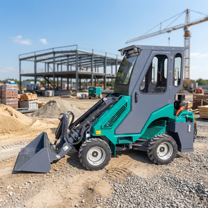 Chargeur télescopique compact 4x4, capacité de charge de 500 kg, hauteur de levage de 3350 mm, mini-chargeur pour écuries, ranchs et travaux agricoles - Product Image 1