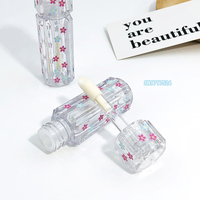 So Cute Big Brush Tubes de brillant à lèvres Fleur Tubes de brillant à lèvres de marque privée Tubes de brillant à lèvres personnalisés en plastique Imprimer