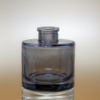 Vente en gros 50Ml 100Ml 150Ml 200Ml bouteille de diffuseur de roseaux en verre avec bouchon en or bouteille de bâton en verre vide de luxe pour diffuseur d'huile aromatique