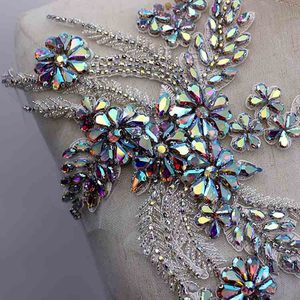 Sang Trọng 3D Thêu Pha Lê Rhinestone Bản Vá Lỗi Đám Cưới May Trên Hoa Hình Dạng Trang Trí Cho Quần Áo Twill Vải - Product Image 3