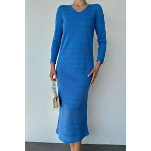 Vestido ajustado de punto azul con cuello redondo y cintura natural, cómodo para el trabajo. - Product Image 3