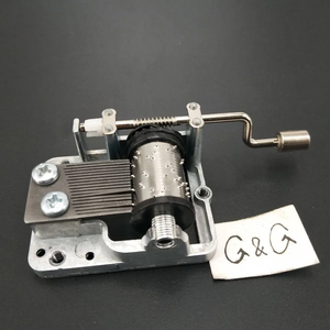 <span class=keywords><strong>Caja</strong></span> de música mecánica Yunsheng con sonido personalizado, <span class=keywords><strong>caja</strong></span> de música artesanal tradicional, movimiento de manivela manual de 18 notas - Product Image 2