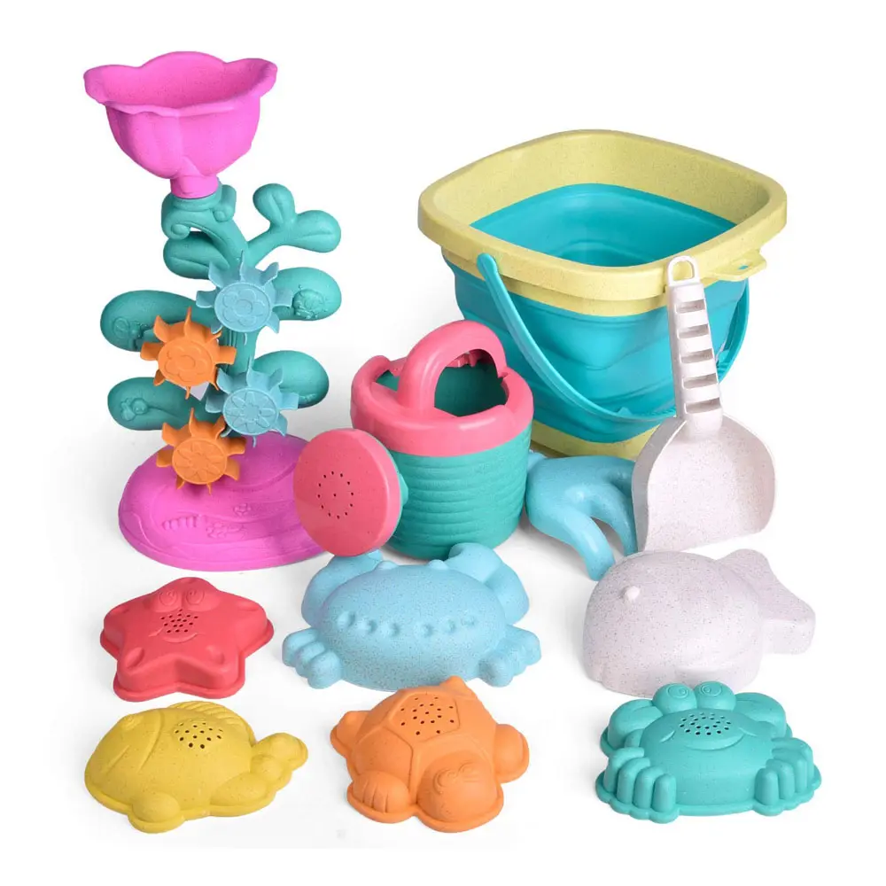 Top Rating 11PCS Summer ECO Friendly Wheat Straw Child Beach Sand Kids Toys Set Collapsible Bucket Sand Molds with Mesh Bag
