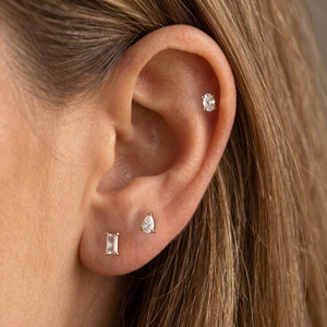 Ensemble de boucles d'oreilles clous en acier inoxydable en forme de goutte, manchette d'oreille haut de gamme en acier titane pour piercings cicatrisants - Product Image 5