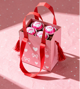 Vente en gros de boîtes de chocolat en carton de luxe sur mesure avec logo personnalisé boîtes cadeaux pliantes avec fermeture à ruban pour la Saint-<span class=keywords><strong>Valentin</strong></span> - Product Image 1