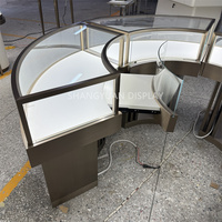 Vitrine à bijoux de luxe personnalisée, ensemble de présentoirs ronds en verre, comptoir de présentation pour bijouterie à vendre