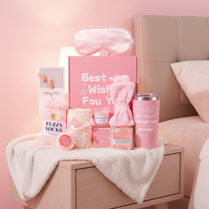 Set Regalo Romantico Rosa <span class=keywords><strong>per</strong></span> la Cura di Sé - San Valentino con Sapone a Forma di Cuore, Biglietto d'Auguri 3D e Tumbler - Product Image 3