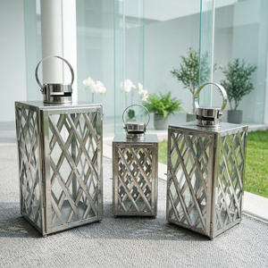 Lanternes à bougies en acier inoxydable brillant, style tendance, en gros, différentes tailles, pour la décoration de la maison et les mariages - Product Image 2