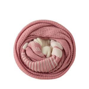 Bufanda de punto rosa para invierno, cálida y suave, con diseño de trenzas, para mujeres y niñas, accesorio de moda. - Product Image 1