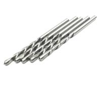 Foret de fraisage à rainures spirales 1/8 pouce, finition argentée, pour un perçage rapide et précis