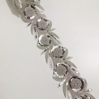 Vente en Gros Galon de Dentelle Luxe Perlé Accessoires de Couture Dentelle Brodé de Paillettes 3D pour Vêtements A400