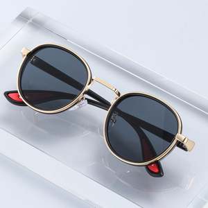 Lunettes de soleil rondes photochromiques UV400 avec monture en alliage, personnalisables avec logo, style vintage 2025, pour hommes et femmes, idéales pour la conduite - Product Image 3