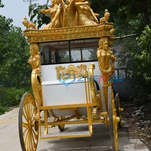 Escultura Ornamentada en Oro Blanco de Carruaje Real con Caballos para Fotografía de Bodas, Desfiles y Eventos - Product Image 3