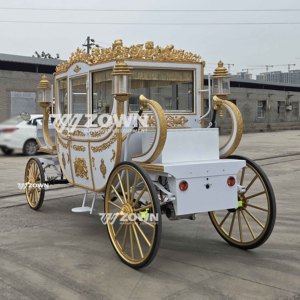 Charrette royale européenne noble à chevaux, artisanale et ornée, pour cérémonie de mariage, site historique, défilé - Product Image 5
