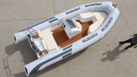 Bateau pneumatique à ribs en PVC durable certifié CE RIB520