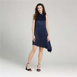 Hot top vente nouveau design de mode marine rayonne satin femmes bureau <span class=keywords><strong>col</strong></span> <span class=keywords><strong>mao</strong></span> diagonale sans manches moyen robe décontractée - Product Image 1