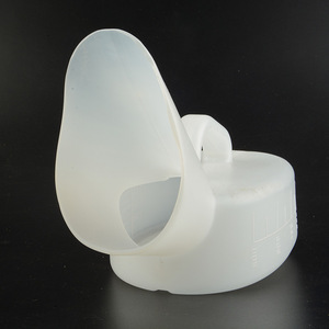 Orinal de plástico Yu Ruitong de 800 ml con escala y tapa, recolector médico - Product Image 4