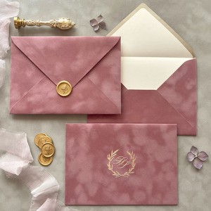 Enveloppes de luxe de haute qualité en velours bordeaux avec motif cœur doré, pour cartes cadeaux vierges, lettres et courrier, pour mariages et fêtes d'anniversaire - Product Image 3