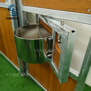 وعاء تغذية للخيول 360 درجة °   وعاء طعام دوار من الفولاذ المقاوم للصدأ بسطح أملس للاستخدام الآمن للخيول - Product Image 2