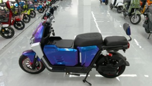Motocicleta de 2 Plazas para Adultos, Nuevo Diseño, Motor sin Escobillas, Frenos de Disco, Scooter para Viajes Urbanos - Product Image 2