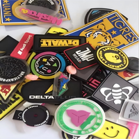 Patch en caoutchouc PVC 3D surélevé personnalisé, badge logo multicouche avec fixation auto-agrippante et à coudre pour décoration