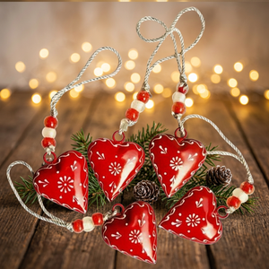 Ornement suspendu rond en métal rouge peint, décoration murale florale faite à la main, pendentif pour arbre de Noël, cadeau artisanal - Product Image 1