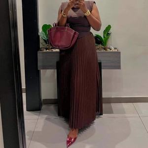 ชุด2ชิ้นเสื้อแขนสั้นและกระโปรงจีบสีพื้นของผู้หญิงสไตล์แอฟริกัน - Product Image 3