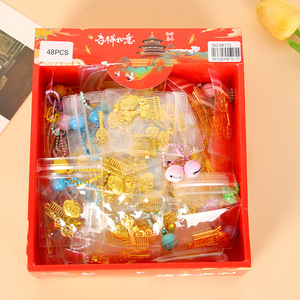 Mini Pendentif Doré Sac Rouge Chinois Compressible en PVC Jouet Anti-Stress pour Enfants 48 Pièces Jouets Fidget - Product Image 3