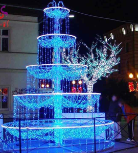 Fontaine lumineuse LED de Noël pour décoration extérieure - Product Image 1