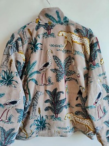 Veste en velours imprimé jungle noir de qualité supérieure Manteau matelassé en velours bohème pour un usage quotidien disponible à bon prix - Product Image 6