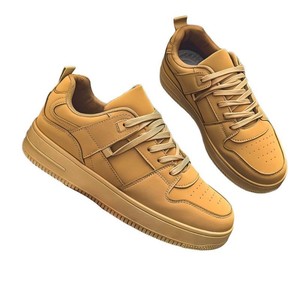 Chaussures de skate décontractées et tendance pour hommes, en PU, légères, respirantes, avec rehausseur de hauteur, style mocassins, par des designers de luxe (OEM) - Product Image 1