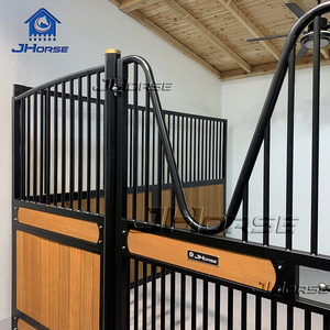 Aanpasbare Moderne Paardenstallen Luxe Elegante Bamboe Hout Paarden Stall-Systemen Voor Boerderijen Functioneel Duurzaam Schuilplaats Ontwerp - Product Image 6