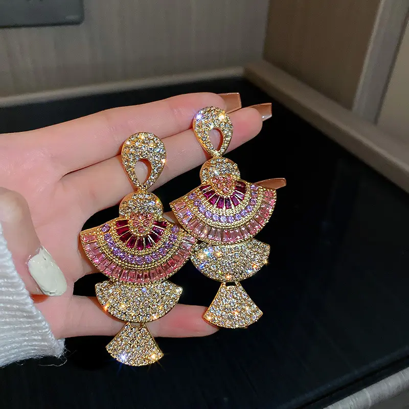 Vintage Baroque Style Geometric Drop Earrings Women Pink Zircon Crystal Sector Dangle Earrings Trendy Jewelry Accessories