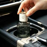 Bouteille diffuseur d'arômes de voiture vide de 120 ml à lignes verticales gaufrées, flacon désodorisant suspendu en verre pour la décoration intérieure de voiture